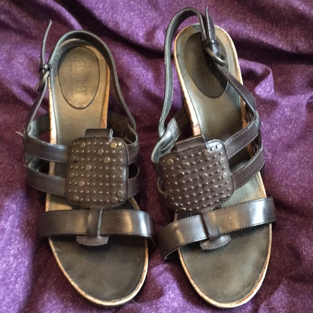 Women’s sandal heels